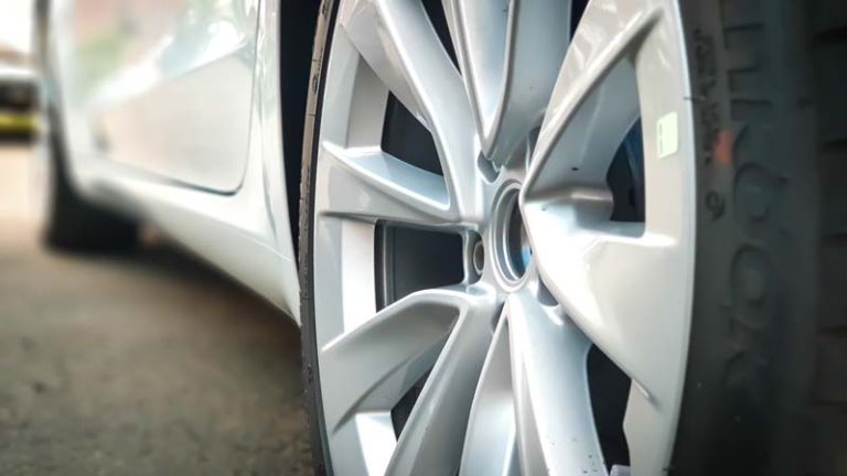 How Long Do Tesla Model 3 Tyres Last? White-Tesla-Model-3-with-Hankook-Tires-How-Long-Do-They-Last