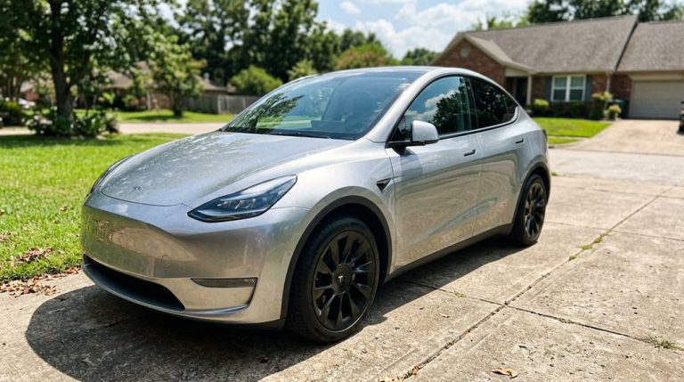 metallic silver paint premium