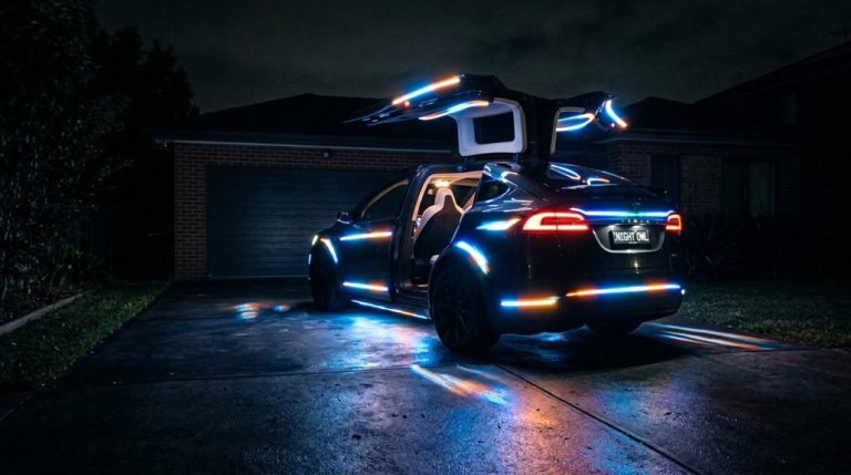 start tesla model x lightshow