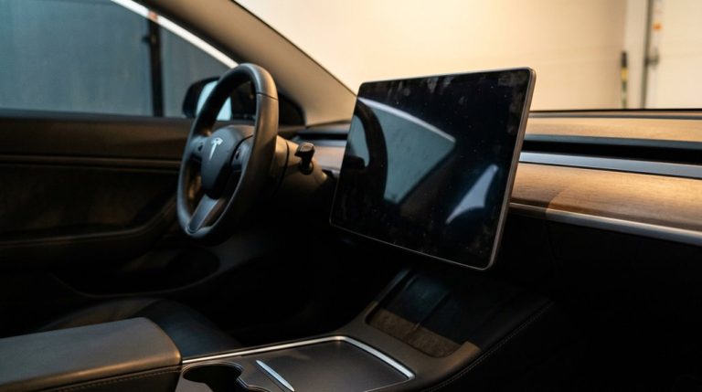 tesla centre display troubleshooting