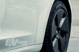 Can I trust Tesla tires during an emergency stop?