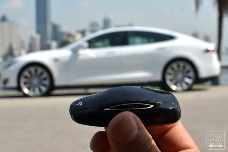Can-You-Drive-a-Tesla-Without-a-Key?