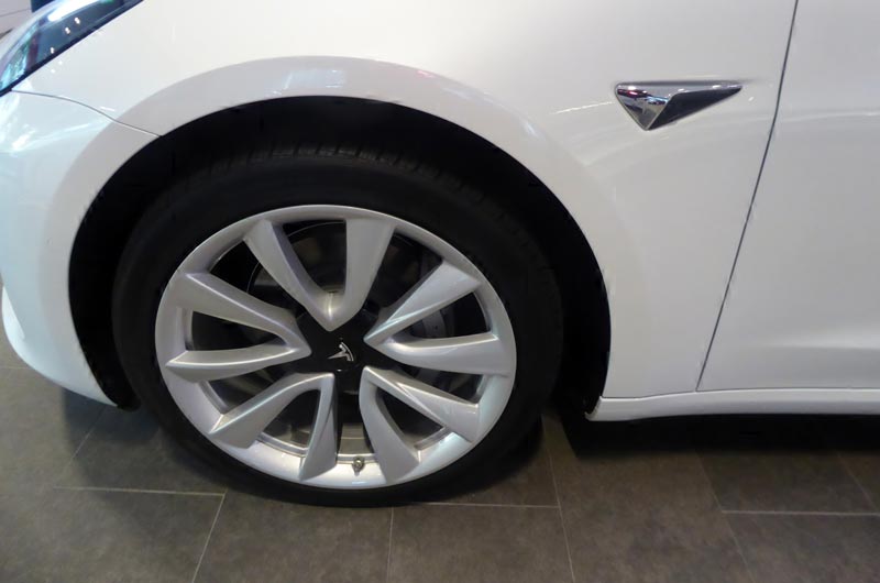 Tesla Model 3 Sport Wheels Tesla Aero Wheels Vs. Sport Wheels Compared: Which Is Better?