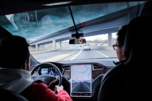 cruise-in-the-autonmus-vehicle-Tesla-Road-Trip