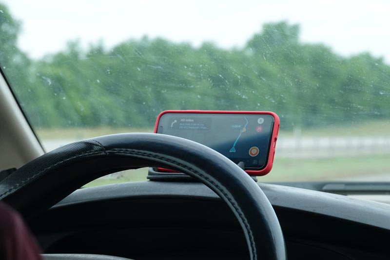 Waze-In-Car-Navigation-On-Phone